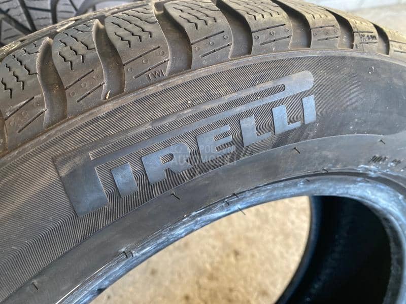 Pirelli 205/60 R16 Zimska