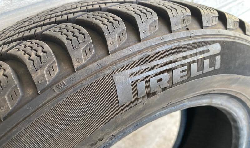 Pirelli 185/55 R15 Zimska