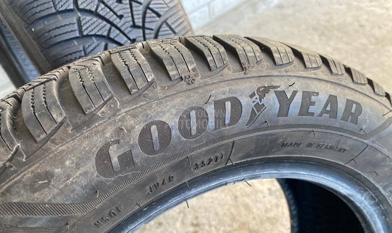 Goodyear 205/55 R16 Zimska