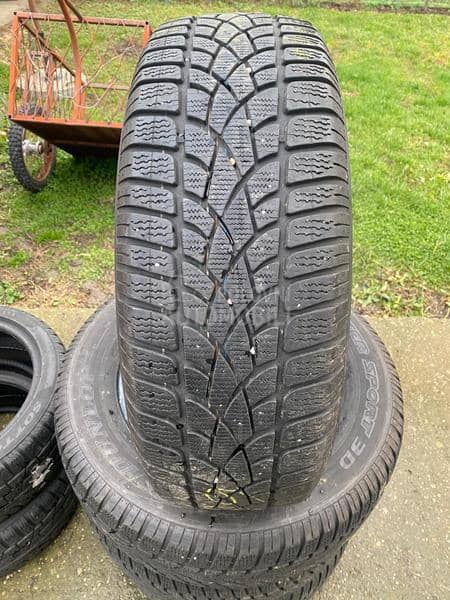 Dunlop 235/65 R17 Zimska