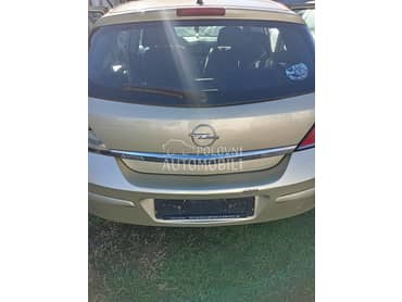 gepek vrata za Opel Astra H