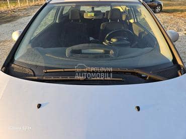 SAJBA PROZORI STAKLO za Citroen C4 za 2005. god.