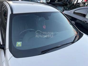 Auto staklo (šoferšajbna, proz za BMW 315, 316, 318 ... od 2012. do 2016. god.