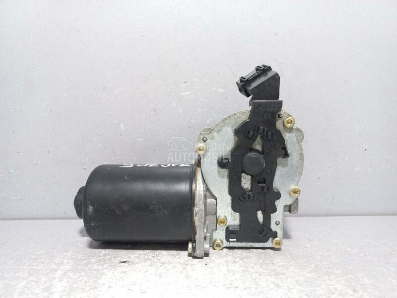 MOTORIC PREDNJEG BRISACA