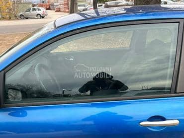 Staklo prednje levo coupe za Renault Megane od 2002. do 2008. god.