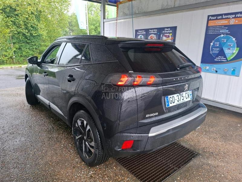 Peugeot 2008 1.5 Allure EAT