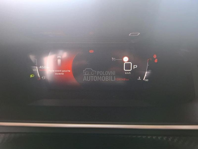 Peugeot 2008 1.5 Allure EAT