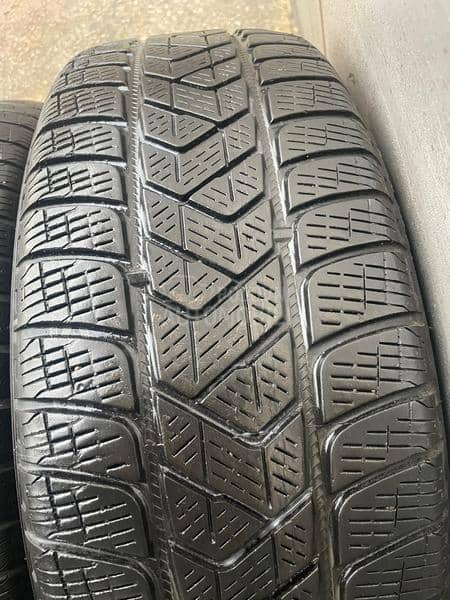 Pirelli 225/60 R17 Zimska