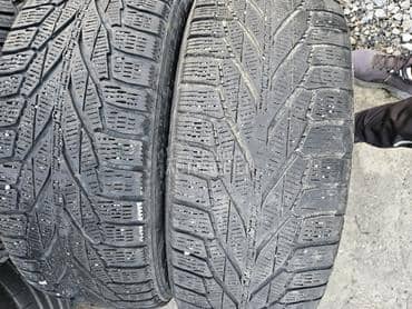 Nokian 215/60 R17 Zimska