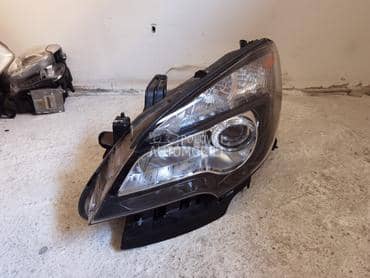 levi far xenon za Opel Mokka
