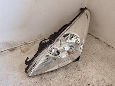 levi far za Peugeot 3008