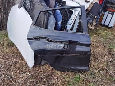 zadnja desna vrata mk8 za Ford Fiesta