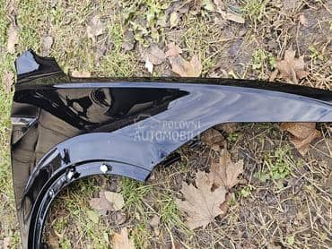 desno krilo r line 5NA za Volkswagen Tiguan