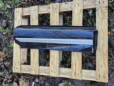 lajsna vrata zl za Mitsubishi Eclipse Cross