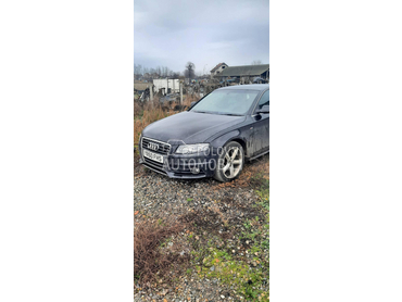 Audi A4 -  kompletan auto u delovima