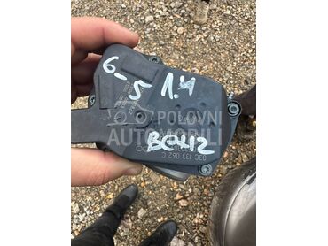 Klapna gasa 1.4 benz za Volkswagen Golf 5, Golf Plus, Jetta ... od 2004. do 2008. god.