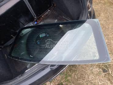 Gepek staklo za Fiat Punto od 2001. do 2012. god.