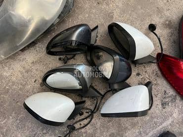 retrovizor beli sivi crni za Opel Corsa D od 2006. do 2014. god.