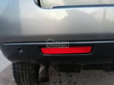 Katadiopter u zadnjem braniku za Land Rover Freelander od 2007. do 2014. god.