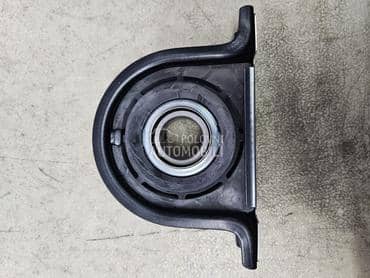 Nosac kardana poluosovine