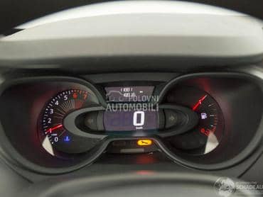 Renault Captur Čitaj