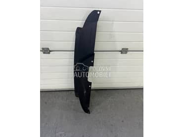 Poklopac iznad veznog lima za Audi A4, A5 od 2012. do 2016. god.