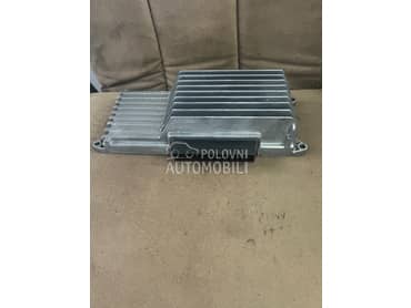 POJACALO 8R1 035 223 A za Audi A4, A5, Q5 od 2012. do 2016. god.