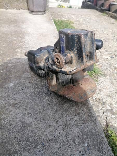 pufer mali za kamion