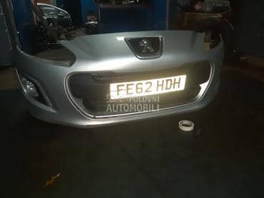 Prednji branik za Peugeot 308