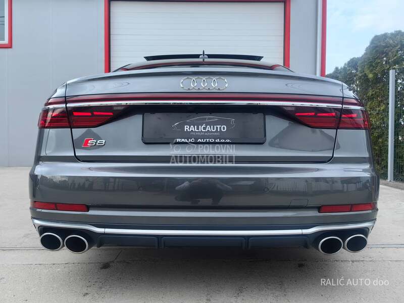 Audi S8 3xTV/360/21/HIBRID