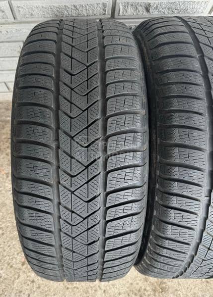 Pirelli 245/45 R18 Zimska