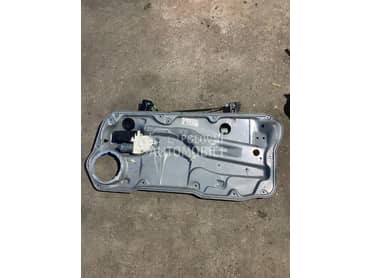 Elektro podizač stakla desni za Volkswagen Golf 4 od 1998. do 2004. god.