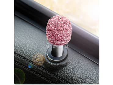 Pink poklopci zakljucavanja  