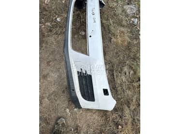 Branik za Volkswagen Tiguan od 2008. do 2013. god.