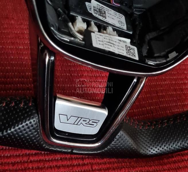 Octavia 4 RS kozni volan