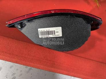 SVETLO U BRANIKU ZADNJE LEVO za Dacia Duster od 2010. do 2017. god.