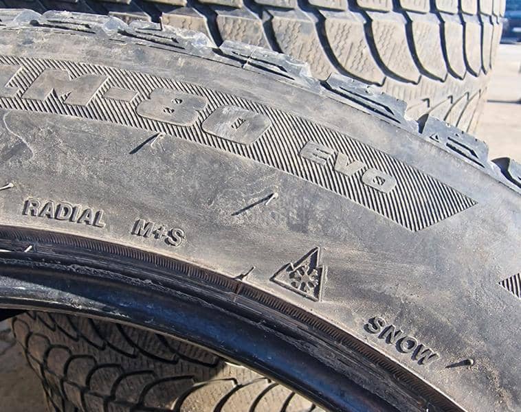 Bridgestone 265/50 R20 Zimska