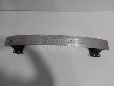 sina branika prednja 8p za Audi A3 od 2003. do 2008. god.