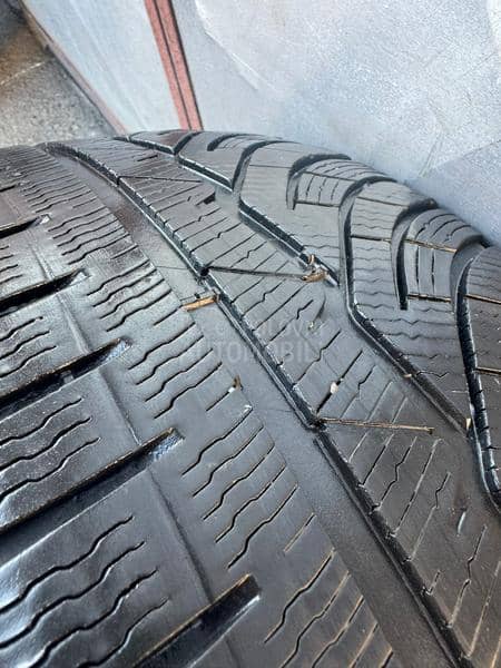 Michelin 235/55 R17 Zimska