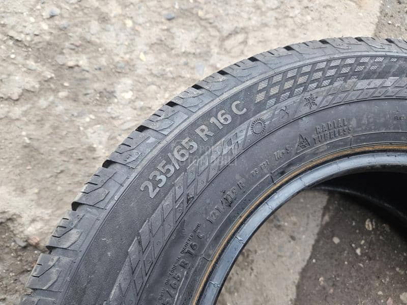 Continental 235/65 R16 Sve sezone