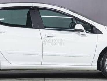 Desna vrata za Peugeot 308 za 2012. god.