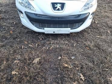 kompletan auto u delovima za Peugeot 308 od 2008. do 2012. god.