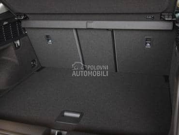 Daska u gepeku,donja polica za Audi Q2