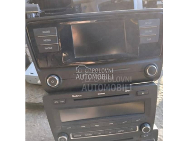 radio cd multimedija za Škoda Superb