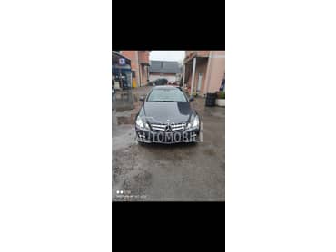 prednja sajba staklo w207 za Mercedes Benz E Klasa od 2009. do 2014. god.