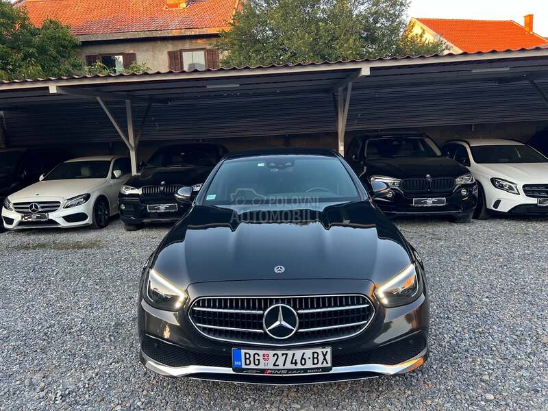 Mercedes Benz E 220 d/HuD/360/Virt