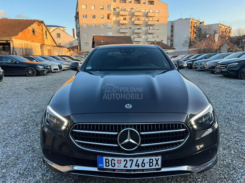 Mercedes Benz E 220 d/HuD/360/Virt