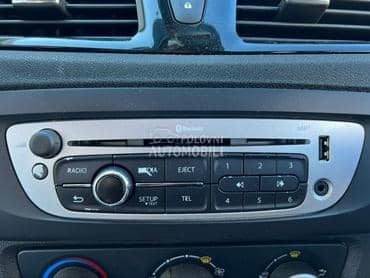 Radio / CD plejer za Renault Scenic