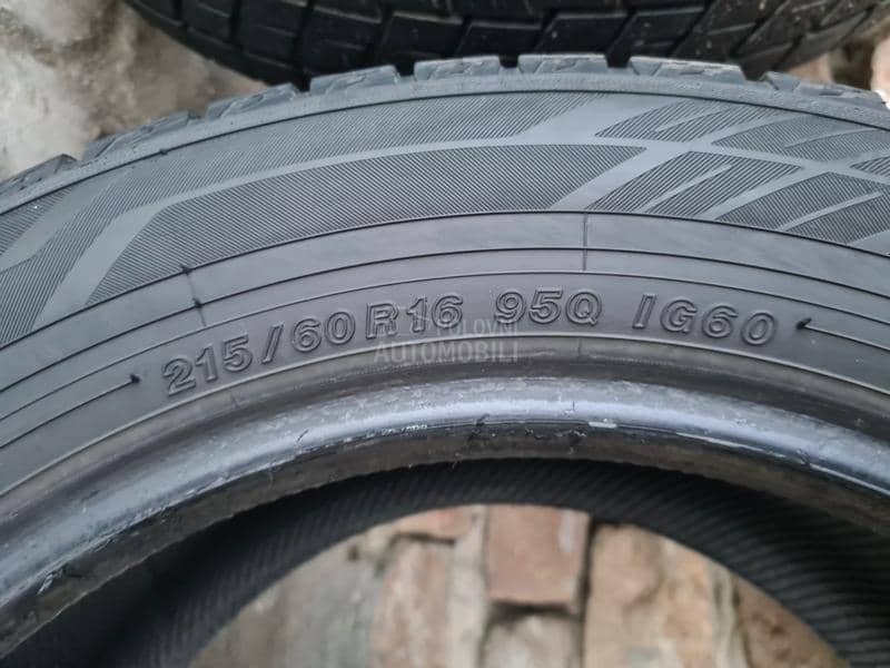 Yokohama 215/60 R16 Zimska