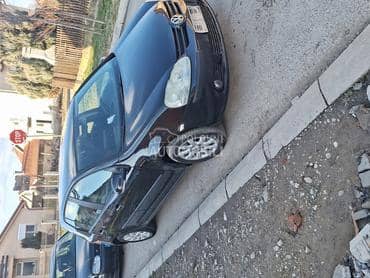 Volkswagen Golf 5 -  kompletan auto u delovima